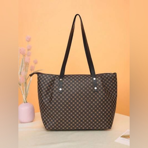 Elegant Brown Checkered Tote Bag - Picture 1 of 5